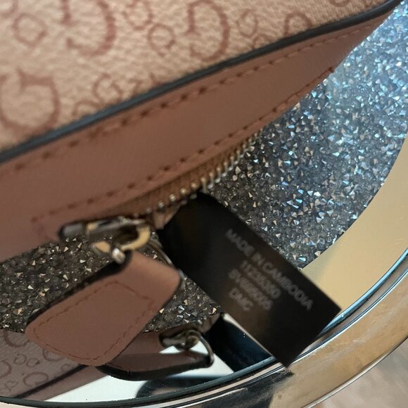 **SOLD** GUESS ALMA-style Bowler Carryall Bag - Picture 8 of 10